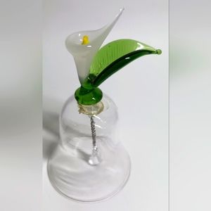 Art Glass Calla Lilly Bell Applied Sculpted Flower